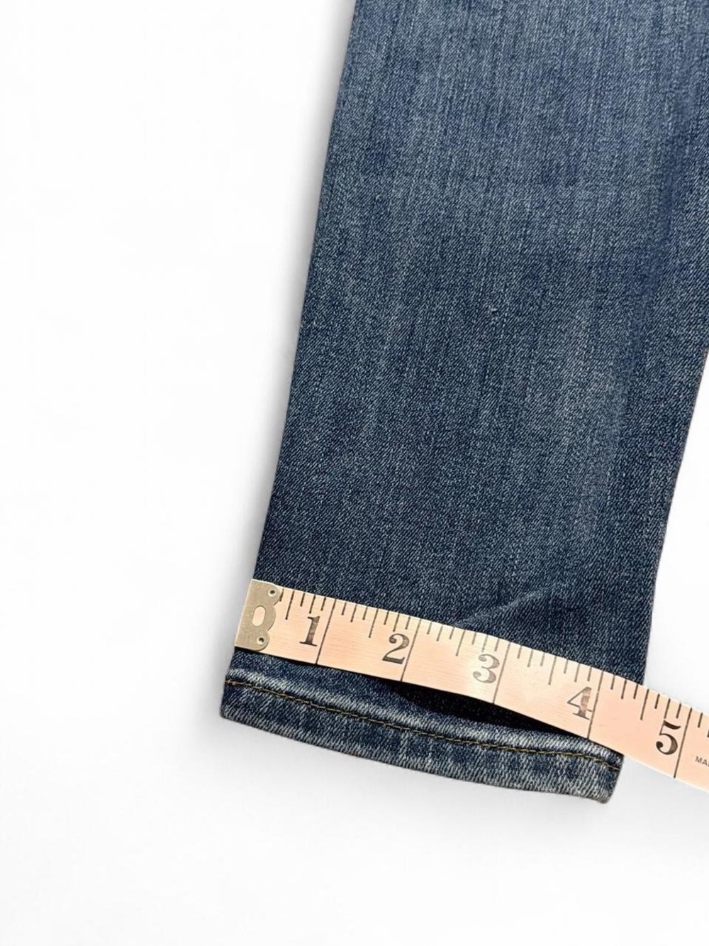Good American Medium Blue Skinny Jeans - Picture 8 of 8